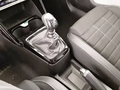 Photo 33 Peugeot 308  Electrique 54 kWh 156ch