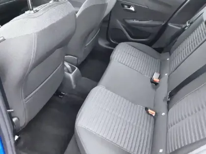 Photo 11 Peugeot 208  Hybrid 100 e-DCS6