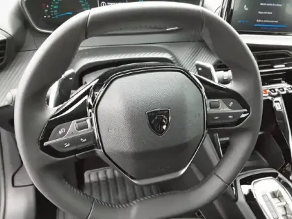 Photo 8 Peugeot 208  Hybrid 100 e-DCS6