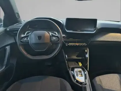 Photo 27 Peugeot 2008  Hybrid 145 e-DCS6