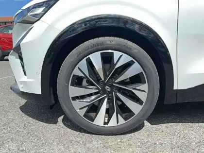 Photo 21 Renault Rafale  E-Tech full hybrid 200