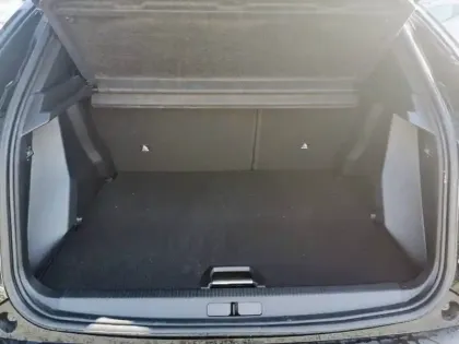 Photo 28 Peugeot 2008  Hybrid 145 e-DCS6