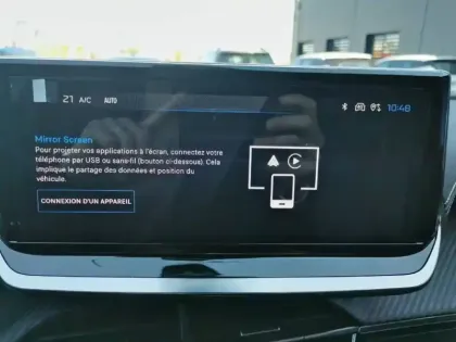 Photo 44 Peugeot 2008  Hybrid 145 e-DCS6