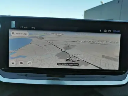 Photo 42 Peugeot 2008  Hybrid 145 e-DCS6