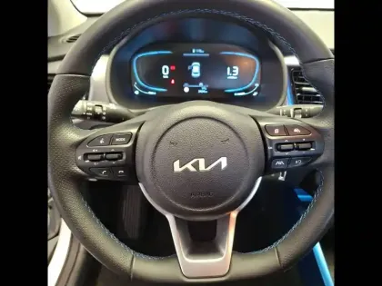 Photo 15 Kia Stonic  1.0 T-GDi 100 ch BVM6