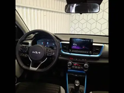 Photo 7 Kia Stonic  1.0 T-GDi 100 ch BVM6