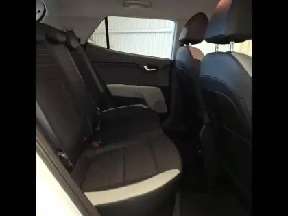 Photo 8 Kia Stonic  1.0 T-GDi 100 ch BVM6