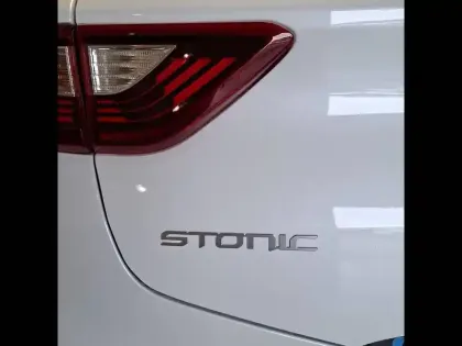 Photo 14 Kia Stonic  1.0 T-GDi 100 ch BVM6