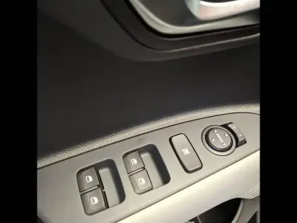 Photo 19 Kia Stonic  1.0 T-GDi 100 ch BVM6