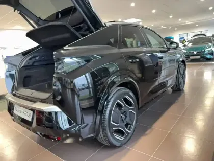 Photo 11 Peugeot 3008  Electrique 73 kWh 210 ch