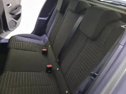 Photo 11 Peugeot 208  Hybrid 100 e-DCS6