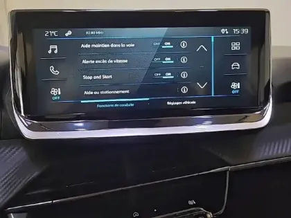 Photo 20 Peugeot 208  Hybrid 100 e-DCS6