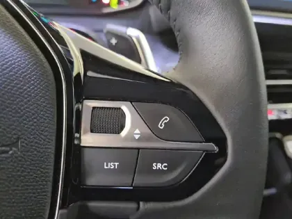 Photo 26 Peugeot 208  Hybrid 100 e-DCS6