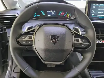 Photo 8 Peugeot 208  Hybrid 100 e-DCS6