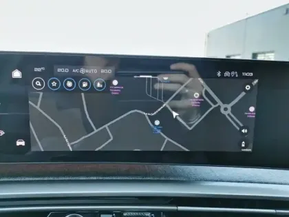 Photo 44 Peugeot 5008  Hybrid 145 e-DCS6