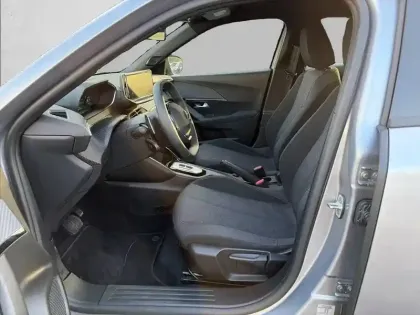 Photo 30 Peugeot 2008  Hybrid 145 e-DCS6