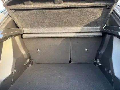 Photo 5 Peugeot 2008  Hybrid 145 e-DCS6