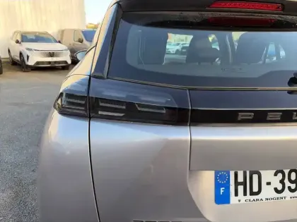 Photo 16 Peugeot 2008  Hybrid 145 e-DCS6