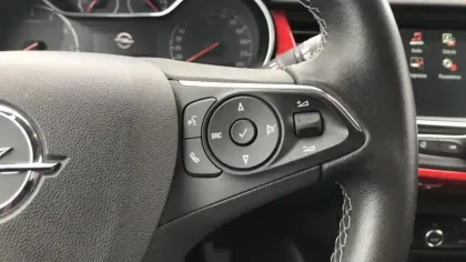 Photo 18 Opel Crossland  1.2 Turbo 130 ch BVA6 GS