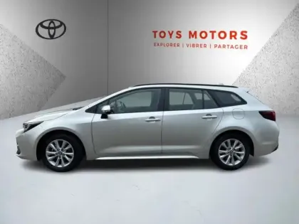 Photo 20 Toyota Corolla Hybride 1.8L 140h Dynamic Business TS 1.8