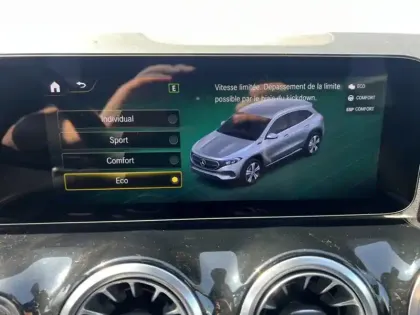 Photo 26 Mercedes EQA 250 AMG Line