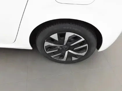 Photo 12 Peugeot 208  Hybrid 100 e-DCS6