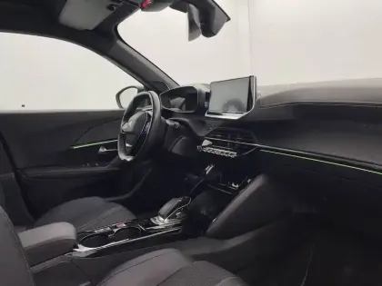 Photo 58 Peugeot 2008 Gén. II Ph1 NG GT 5