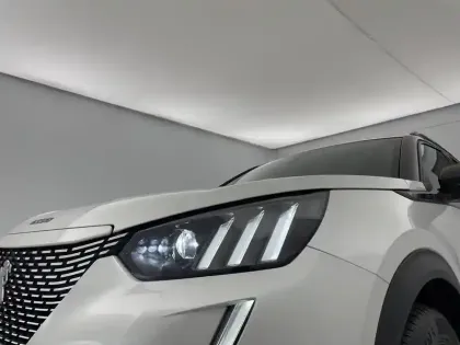 Photo 23 Peugeot 2008 Gén. II Ph1 NG GT 5