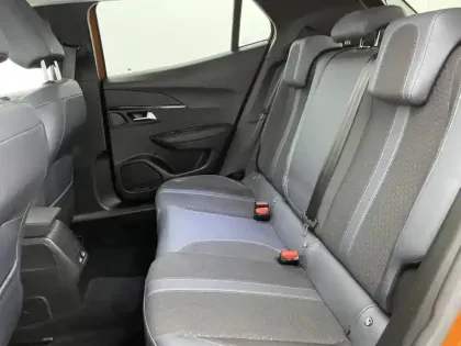 Photo 14 Peugeot 2008  PureTech 130 S&S EAT8