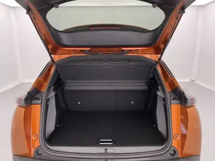 Photo 12 Peugeot 2008  PureTech 130 S&S EAT8