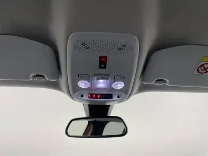 Photo 33 Peugeot 2008  PureTech 130 S&S EAT8