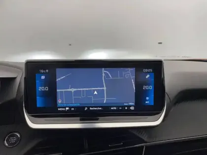 Photo 19 Peugeot 2008  PureTech 130 S&S EAT8