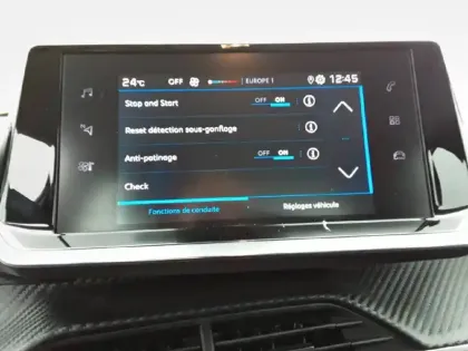 Photo 45 Peugeot 208  BlueHDi 100 S&S BVM6