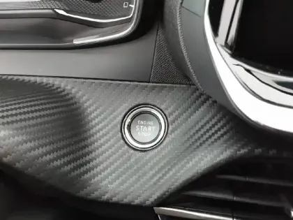 Photo 23 Peugeot 208  BlueHDi 100 S&S BVM6