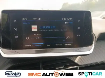 Photo 60 Peugeot 208  PureTech 100 S&S EAT8