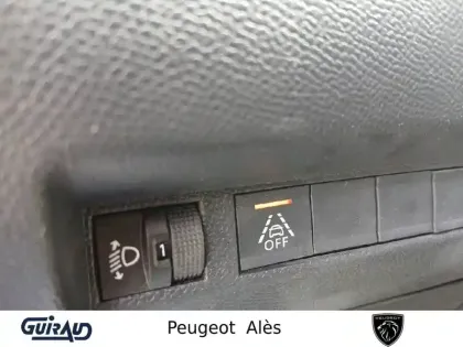 Photo 14 Peugeot 208  PureTech 100 S&S EAT8