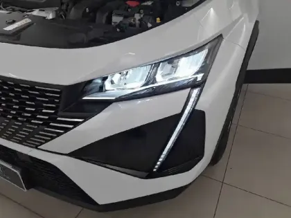 Photo 35 Peugeot 408  PHEV 180 e-EAT8