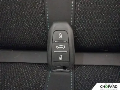 Photo 20 Peugeot 308  PureTech 130ch S&S EAT8