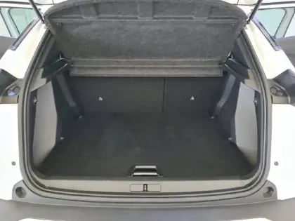 Photo 5 Peugeot 2008  Moteur électrique 136 ch