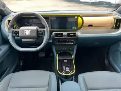 Photo 1 Fiat Grande Panda  Electrique 113ch La Prima