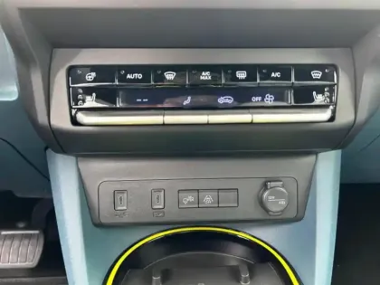 Photo 14 Fiat Grande Panda  Electrique 113ch La Prima