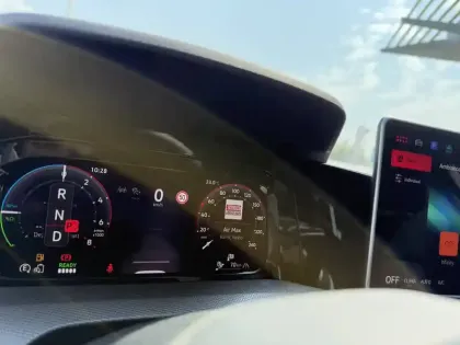 Photo 56 Volkswagen Golf  1.5 eHybrid 204 DSG6