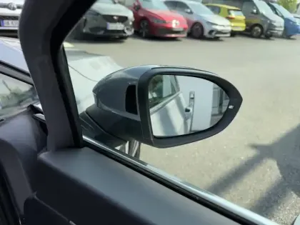 Photo 45 Volkswagen Golf  1.5 eHybrid 204 DSG6