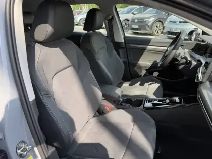 Photo 46 Volkswagen Golf  1.5 eHybrid 204 DSG6