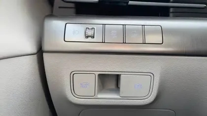 Photo 21 Hyundai Kona  Hybrid 129