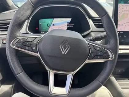 Photo 31 Renault Symbioz  E-Tech full hybrid 145