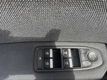 Photo 30 Renault Symbioz  E-Tech full hybrid 145