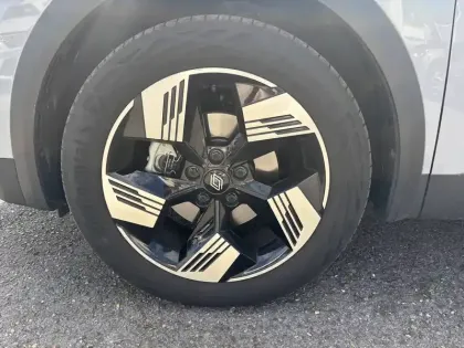 Photo 8 Renault Symbioz  E-Tech full hybrid 145