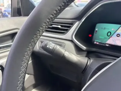 Photo 33 Renault Symbioz  E-Tech full hybrid 145