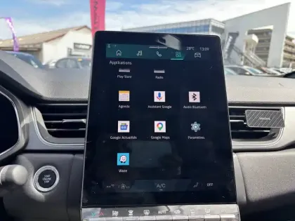 Photo 38 Renault Symbioz  E-Tech full hybrid 145